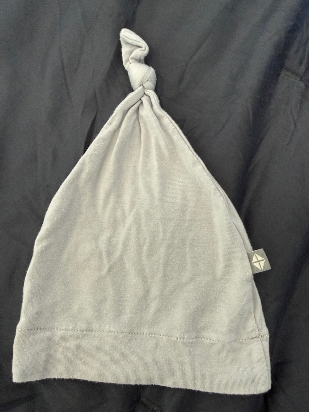 Kyte Knotted Cap- Light Grey